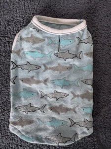 DOGO NEW YORK Pet Fashions Cane Squalo Tank Blu Taglia XS NUOVO CON ETICHETTE Sparkles Guinzaglio Loop - Foto 1 di 9