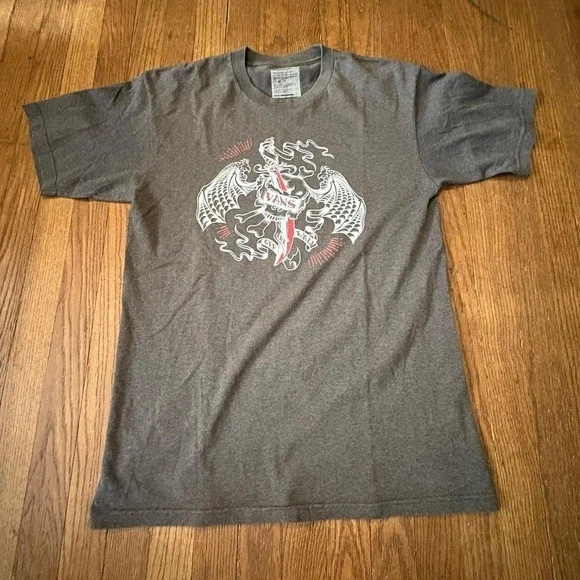 Vans Off The Wall Vintage Y2K Gray Winged Shield Sword Graphic T-Shirt Men's - Image 1 of 3