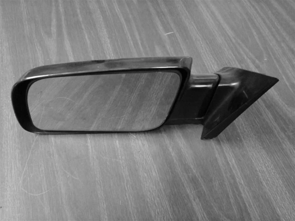 Espejo retrovisor de puerta izquierdo usado se adapta a: 1992 GMC 2500 PICKUP montaje de vela manual móvil sin Foto 1 de 1