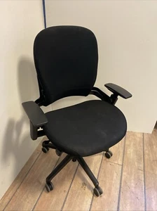 Drehstuhl Bürostuhl Steelcase Leap Schwerlaststuhl extra breit belastbar schwarz - Bild 1 von 8
