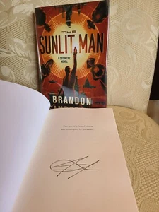 SIGNED Sunlit Man Brandon Sanderson Hardcover First/1st Tor Edition HCDJ Cosmere - Bild 1 von 9