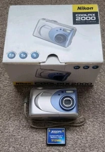 Vintage Nikon Coolpix 2000 2.0MP Compact Digital Camera Boxed with 512mb Card - Picture 1 of 11