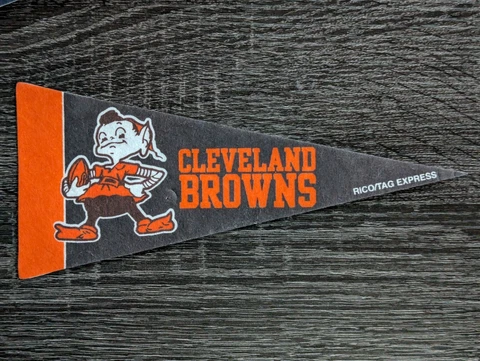 NFL Mini PENNANT FLAG Cleveland Browns by Rico/Tag Express 9"x 4” Cover