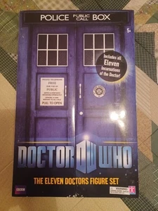 Doctor Who The Eleven Doctors 5" Figure Set: Police Public Call Box Set NIB - Picture 1 of 4