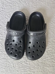 Crocs Classic Clogs - Black Size 6-7 - Picture 1 of 3