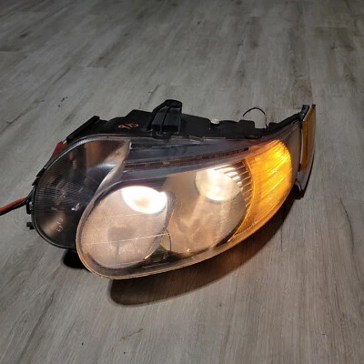 2006 Saab 9-5 OEM Left Hand Drivers Side Halogen Headlight Assembly 2007-2010 - Image 1 of 4