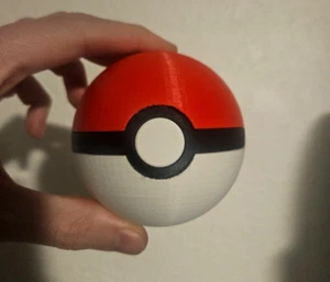 Working Pokeball storage | Strong magnetic clasp - Picture 1 of 2