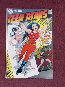 Teen Titans #23 1969 New Wonder Girl Costume DC Comics - Picture 1 of 10