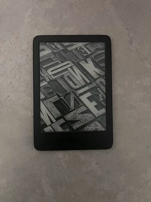 Amazon Kindle Paperwhite (11th Generation) - Image 1 of 4
