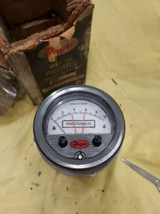 Dwyer A3010 Photohelic Pressure Switch/Gauge, NOS, A4 - Picture 1 of 15