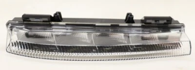 NUEVO OEM Mercedes-Benz LED lámpara de circulación diurna derecha A0999067801 E350 C300 07-14 Foto 1 de 4
