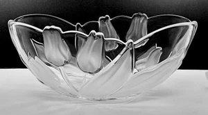 Mikasa Crystal Satin Frosted Tulips & Leaves Large Oval Serving Bowl - Picture 1 of 2