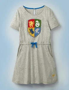 Mädchen Mini Boden Hogwarts Crest Kleid GR 15-16 Grau Neu - Bild 1 von 3