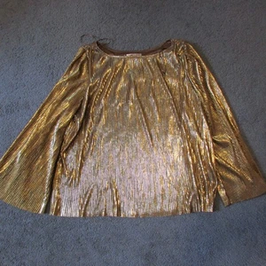NWOT Jennifer Lopez Large Gold Metallic Shimmers Pleated Blouse Formal Stretch - Picture 1 of 2