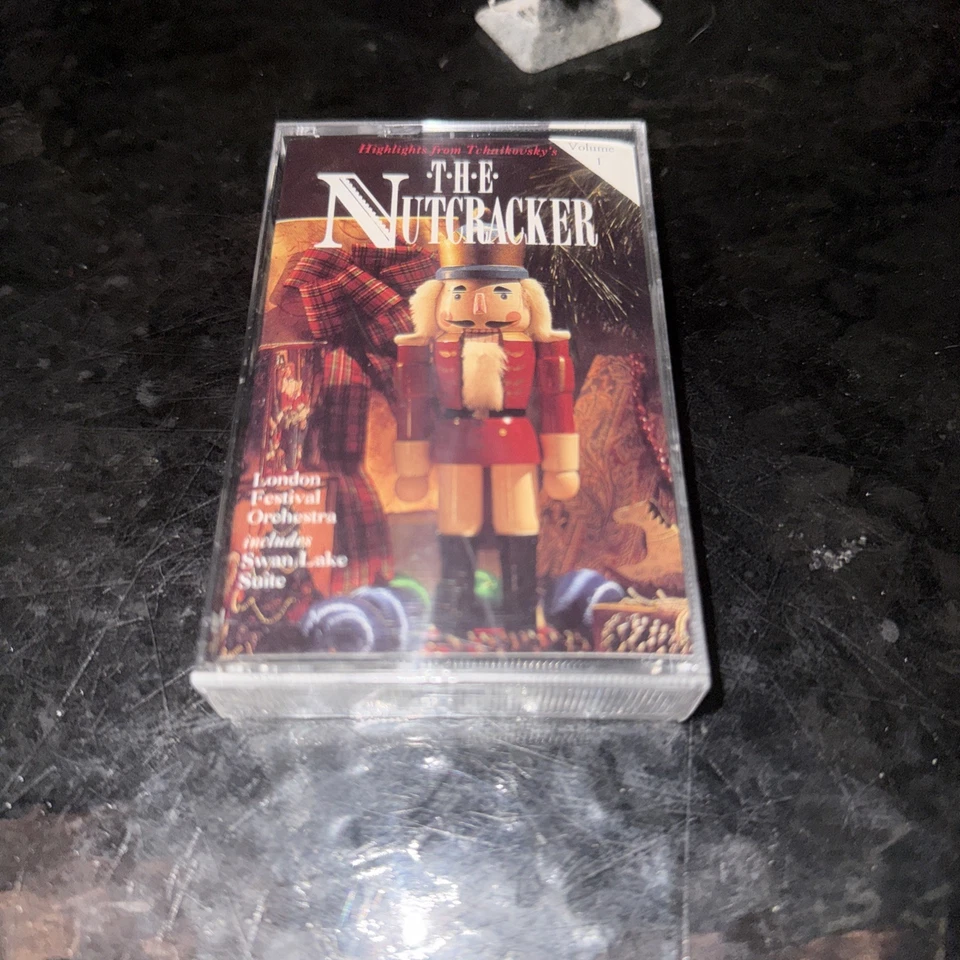 LONDON FESTIVAL ORCHESTRA: Highlights from Tchaikovsky's The Nutcracker - Image 1 of 4