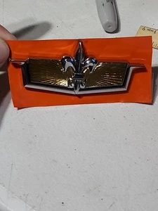 Nos 1970's 1980'S Chevrolet Caprice Stick-on Emblem 3.75" Adhesive Back  - Bild 1 von 7