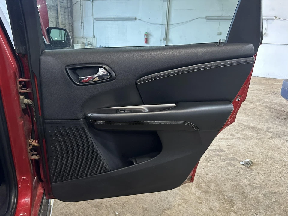 12 13 14 15 16 17 18 19 DODGE JOURNEY Rear Door Trim Panel Passenger Side Right - Изображение 1 из 1