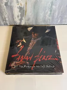 LIBRO DE ARTE FABIAN PEREZ "TODO EL ROMANCE QUE DEJAMOS ATRÁS" - ¡¡FIRMADO A MANO!!! - Imagen 1 de 7