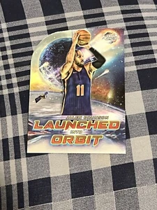 Jalen Brunson #LIO-13 | 2023 Topps Cosmic Chrome Launched Into Orbit - Picture 1 of 2