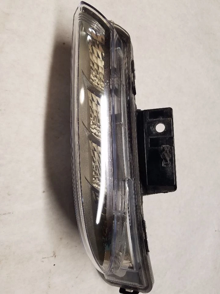 Conjunto de luz de giro/estacionamiento usada se adapta a: Buick Enclave Park Lamp-Tur 2014 Foto 1 de 4