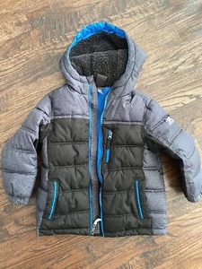 ZeroXposur Hooded Puffer Blue Black Winter Coat Youth Boys Sz 5/6 EUC - Picture 1 of 4