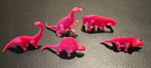 COLLECTIBLE RED DINOSAUR FIGURE LOT. 5PC. VINTAGE TOY FIGURES. - Picture 1 of 6