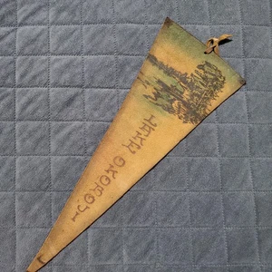 Banderín de cuero vintage Lake Okoboji 15" x 5,5"  - Imagen 1 de 14