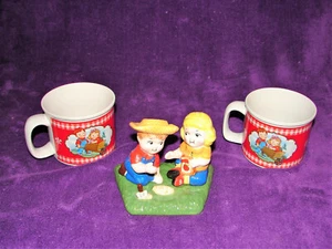 Vintage 2002 Campbell Kinder Salz & Pfefferstreuer mit Unter Tablett Halter & Tassen - Bild 1 von 6