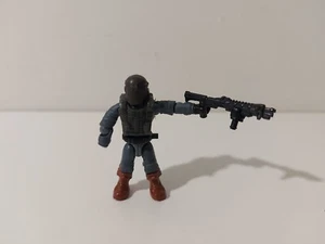 Mega Bloks Call Of Duty Figure with Weapon - Picture 1 of 6
