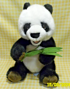 P9/ NICOTOY  DOUDOU PELUCHE PANDA FEUILLE DE BAMBOU 28CM  ETAT NEUF - Picture 1 of 4