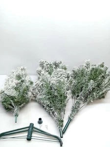 BAKAJI Weihnachtsbaum Royal Super Dicker Kiefer Gruen Schnee Basis Kreuz Eisen - Bild 1 von 6