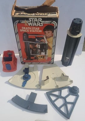 JUEGO COMPLETO ESTACIÓN ESPACIAL KENNER DEATH STAR DE COLECCIÓN EN CAJA Foto 1 de 4