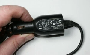 4CZ0.001.02 caricatore adattatore 12V/24V 5V 1.2A mini USB TomTom tom tom - Foto 1 di 2