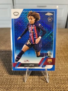 2022-23 Topps Chrome Womens CL Vicky Lopez Blue Mojo refractor card 2 /250 RC - Imagen 1 de 3