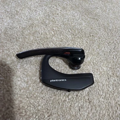 Plantronics Poly Voyager 5200 UC Bluetooth Headset System Headphone Black - Image 1 of 4