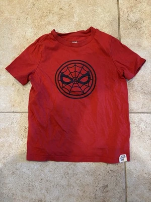 Camiseta Gap Kids Marvel Roja Spider Man Niños XSmall (4-5) Foto 1 de 4