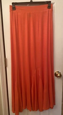 Falda New Directions Coral Naranja Ajuste y Acampanada Cintura Elástica Mediana Foto 1 de 4