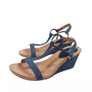 Style & Co Mulan Wedge Sandals Womens 7.5 Blue Snake Denim T-Strap Sandals New - Picture 1 of 5