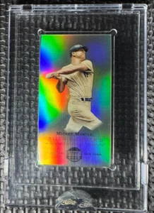 2008 eTopps Yankee Stadium Tribute Mickey Mantle 0902/1499 - Picture 1 of 2