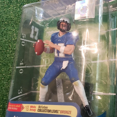 Tony Romo Eastern Carolina  Panthers Figurine Cover