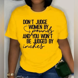 Neu mit Etikett gelbes kurzärmliges grafisches Damen-T-Shirt - Don’t Judge Women” - Größe XL - Bild 1 von 4