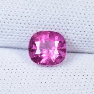 0.86 ct BEST GRADE PURPLE PINK / NATURAL RUBELITE TOURMALINE - Cushion Gemstone - Picture 1 of 3