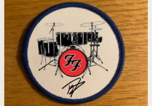 FOO FIGHTERS David Grohl Signed sew on patch Drum Set - Bild 1 von 1