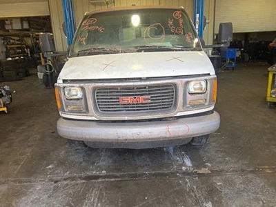 Radiator 8-395 Fits 96-02 EXPRESS 2500 VAN 1064128 - Изображение 1 из 4