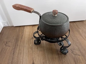 Vintage Deko: Gehämmertes Schweizer Kupfer Fondue Set / Topf Feuerzangenbowle - Bild 1 von 11