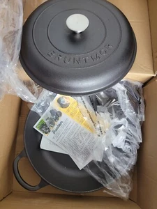 Bruntmor 3.2 QT Cast Iron Pre-Seasoned Braiser w/Lid - Picture 1 of 3