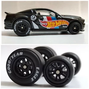 CERCHI IN GOMMA PERSONALIZZATI PNEUMATICI 5 SET MISURA 1/64 RUOTE CALDE SHELBY GT500 NERO SERPENTE - Foto 1 di 3