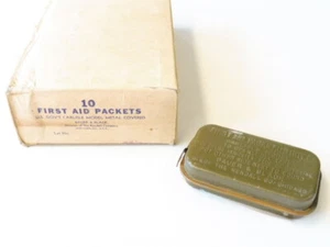 U.S. WWII, 10 First Aid Packets, Carlisle Model in the Original Paper wrap - Bild 1 von 12