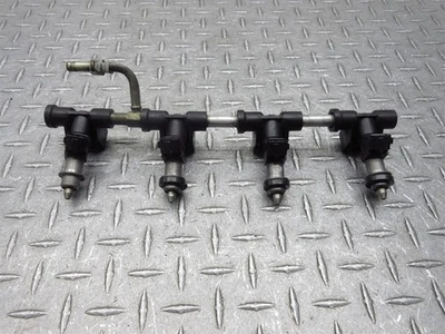 2001 01-02 Suzuki GSXR 1000 GSXR1000 топливная газовая бензиновая форсунка форсунка рельсовая труба - Изображение 1 из 4