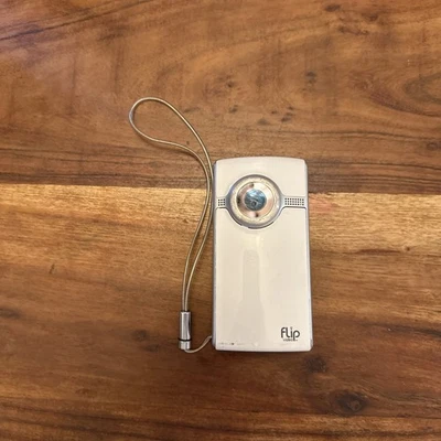 Ultra FLIP Video Camera 2 Generation Tipping Point Camcorder Model U1120W - Image 1 of 4